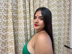 NayaYalitza - female with brown hair and  big tits webcam at xLoveCam