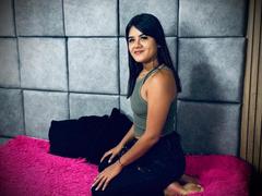 NaylaDeluxe - female with black hair webcam at LiveJasmin