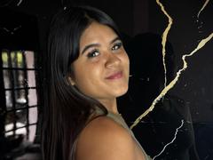 NaylaDeluxe - female with black hair webcam at LiveJasmin
