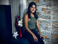 NaylaDeluxe - female with black hair webcam at LiveJasmin