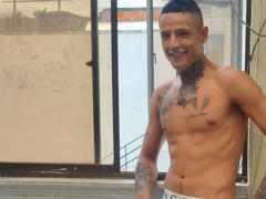 NegroPyapi from xLoveCam