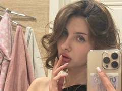 NellieHeimer - female with brown hair webcam at xLoveCam