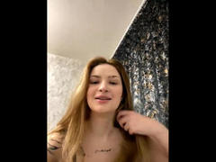 NetiShaw - female with brown hair webcam at xLoveCam