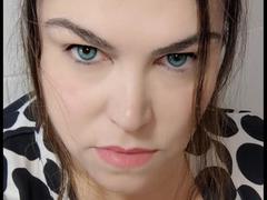 NettyElvie - female with black hair and  big tits webcam at xLoveCam