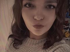 NettyKisyla - female with brown hair webcam at xLoveCam