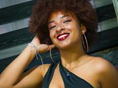NiaZuri - blond female with  big tits webcam at xLoveCam