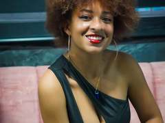NiaZuri - blond female with  big tits webcam at xLoveCam