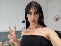NiaaHills - shemale with black hair webcam at xLoveCam