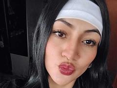 Niabam - female with black hair webcam at xLoveCam
