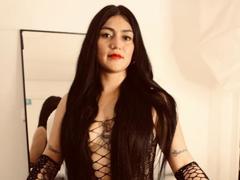 Niabam - female with black hair webcam at xLoveCam