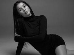 NickiX - female webcam at xLoveCam