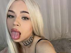 NickyBenz - blond female webcam at xLoveCam