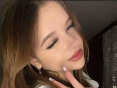 NicolBonuz from xLoveCam