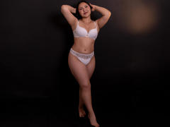 NicolDanniels - female with black hair and  big tits webcam at xLoveCam