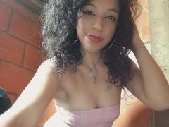 nicoll_william - female with black hair webcam at ImLive