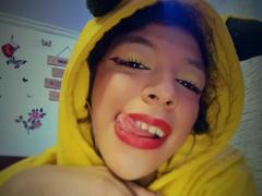 nicoll_william - female with black hair webcam at ImLive