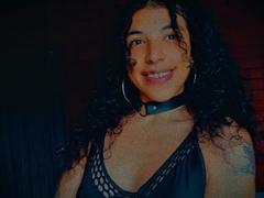 nicoll_william - female with black hair webcam at ImLive