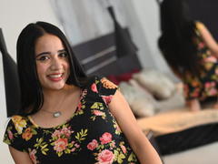 NicoleHolmes from xLoveCam