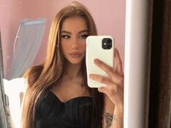 NicoleNight - female with brown hair and  small tits webcam at xLoveCam