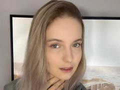 NicoleSpritzer - blond female with  big tits webcam at xLoveCam