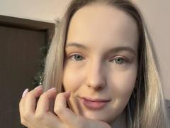 NicoleSpritzer - blond female with  big tits webcam at xLoveCam