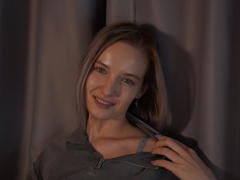 NicoleSpritzer - blond female with  big tits webcam at xLoveCam