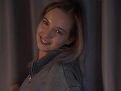 NicoleSpritzer - blond female with  big tits webcam at xLoveCam