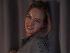 NicoleSpritzer - blond female with  big tits webcam at xLoveCam