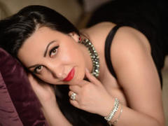 NicolleLust - female with brown hair and  big tits webcam at LiveJasmin