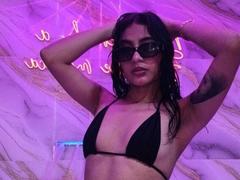 NicolleSweet - female with black hair webcam at LiveJasmin