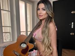 NicolyGF from xLoveCam
