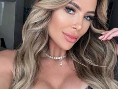 NicolyGF - blond female with  big tits webcam at xLoveCam