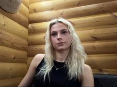 NidaLastinger - female webcam at xLoveCam