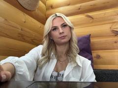 NidaLastinger - female webcam at xLoveCam