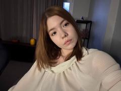 NidaSaltsman - female with red hair webcam at xLoveCam