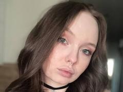 NieshaRonsini - female with black hair webcam at xLoveCam