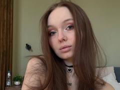 NieshaRonsini - female with black hair webcam at xLoveCam