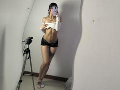 NiickyySweet - female with  big tits webcam at xLoveCam