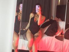 NiickyySweet - female with  big tits webcam at xLoveCam