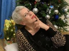 NikaClare - blond female webcam at xLoveCam