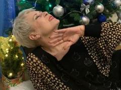 NikaClare - blond female webcam at xLoveCam