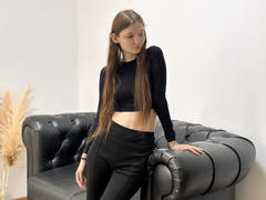 NikaFlorence - female with black hair webcam at xLoveCam