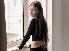 NikaFlorence - female with black hair webcam at xLoveCam