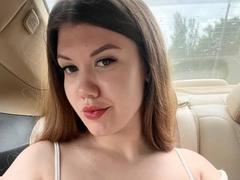 NikkiBust - female with brown hair webcam at xLoveCam