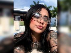 NikkiHill - female webcam at xLoveCam