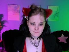 NikkiKisss from xLoveCam