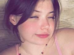 NikolKitt - female webcam at xLoveCam