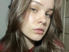 Nikoletes - female with brown hair webcam at xLoveCam