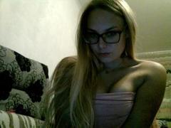 NillaPretty - blond female with  big tits webcam at xLoveCam