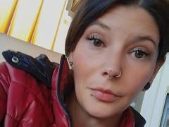 Nina94-hot - female with black hair webcam at xLoveCam